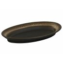 Simple oval serving tray in the decor zaciek
