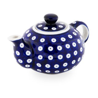 Small Teapot, just the right size for two cup of tea. Decor 42