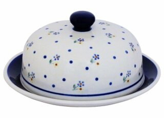 Large cheese cover in decor 111